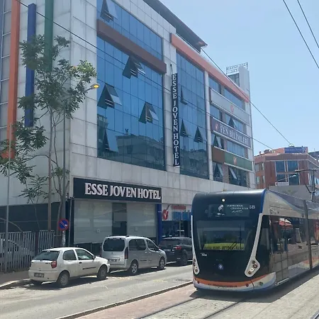 Esse Joven Hotel