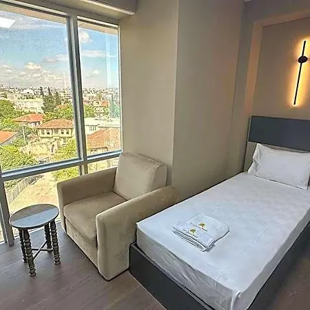 Esse Joven Hotel