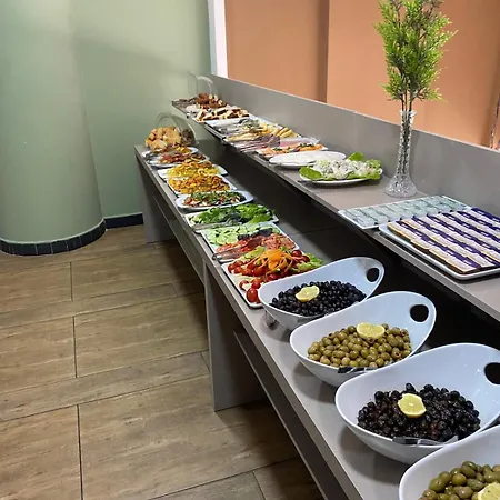 Szálloda Esse Joven